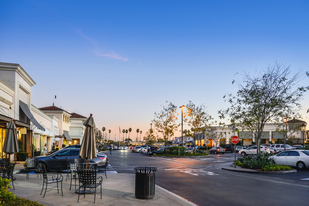 retail store lease location